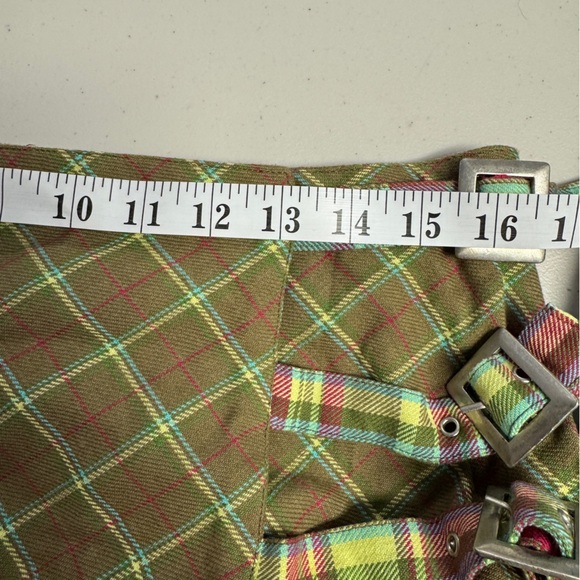Billabong Y2K Plaid Mini Skirt Green Pink Size 5 Buckle Ruffle Festival - Picture 7 of 11